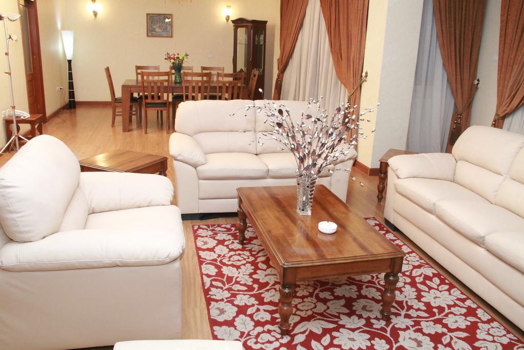 Solmile Family Guest House Addis Ababa Exteriör bild