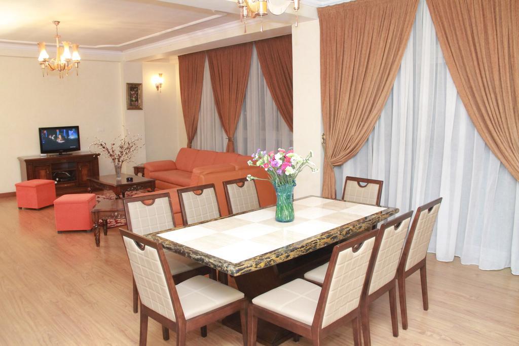 Solmile Family Guest House Addis Ababa Exteriör bild