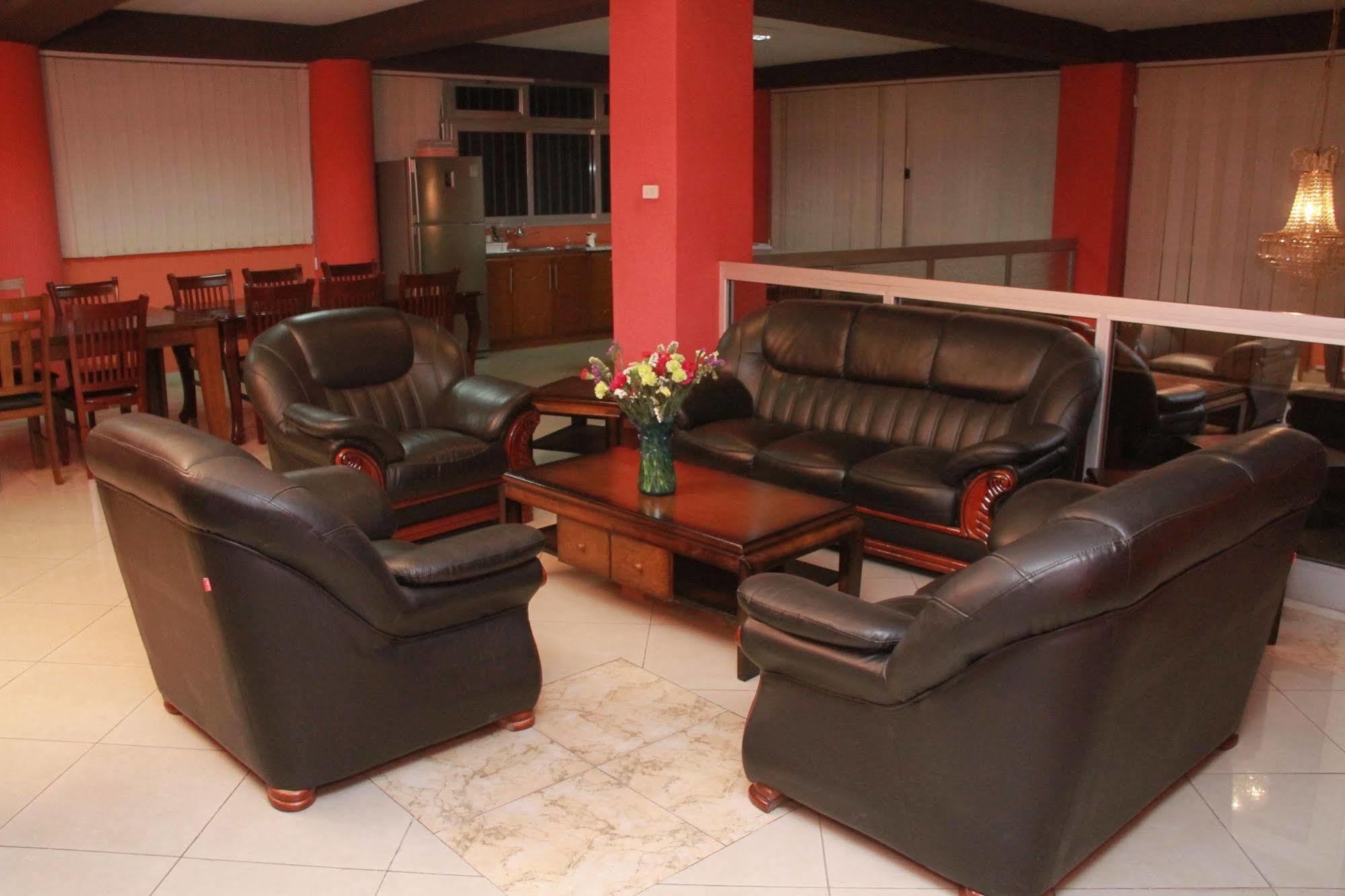 Solmile Family Guest House Addis Ababa Exteriör bild